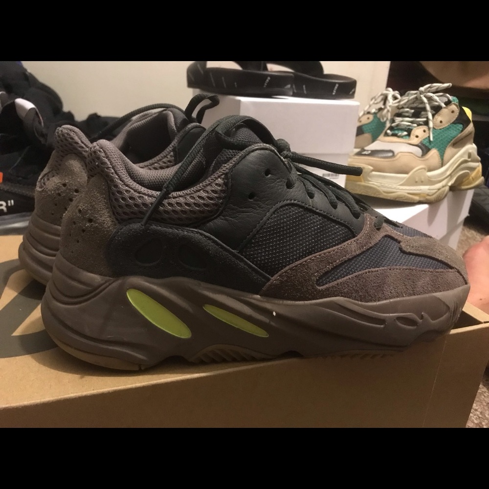 Yeezy 700